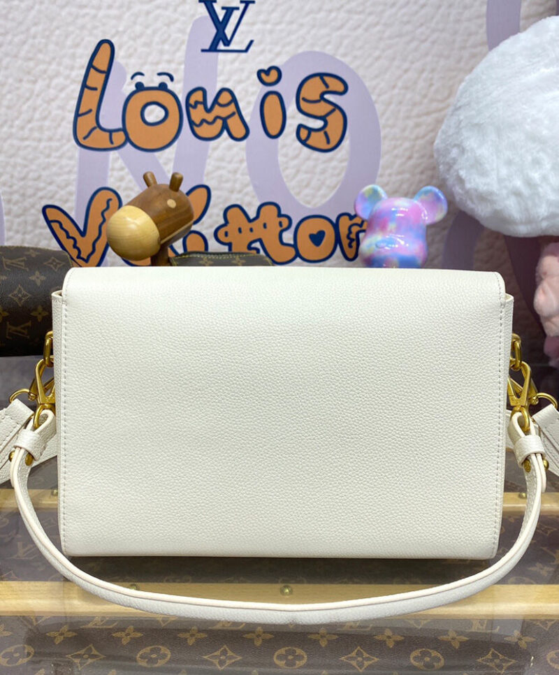 Louis Vuitton Soft Twist M24639 M25359